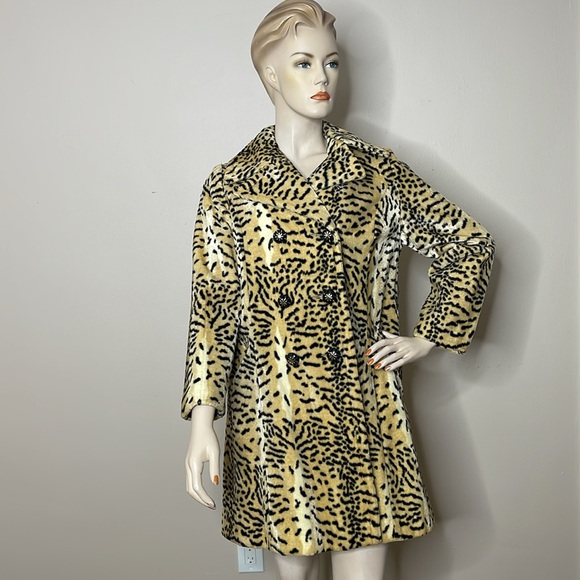 Vintage 60s Animal Print Fur Coat - Picture 7 of 17